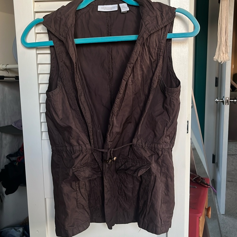 WEEKENDS BY CHICOS stylish brown vest size 0